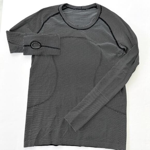 Lululemon Swiftly Tech Long Sleeve Crew 12 *Original Fit Black White Stripe - Picture 2 of 5